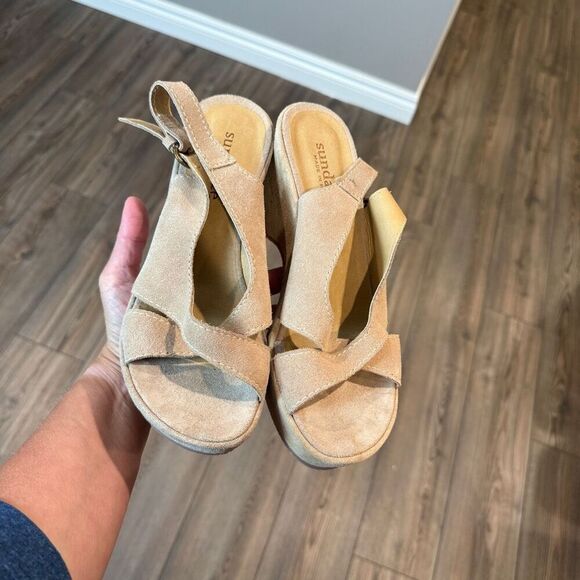 Sundance Suede Nude Sandals 38/8 Platform - Picture 1 of 7